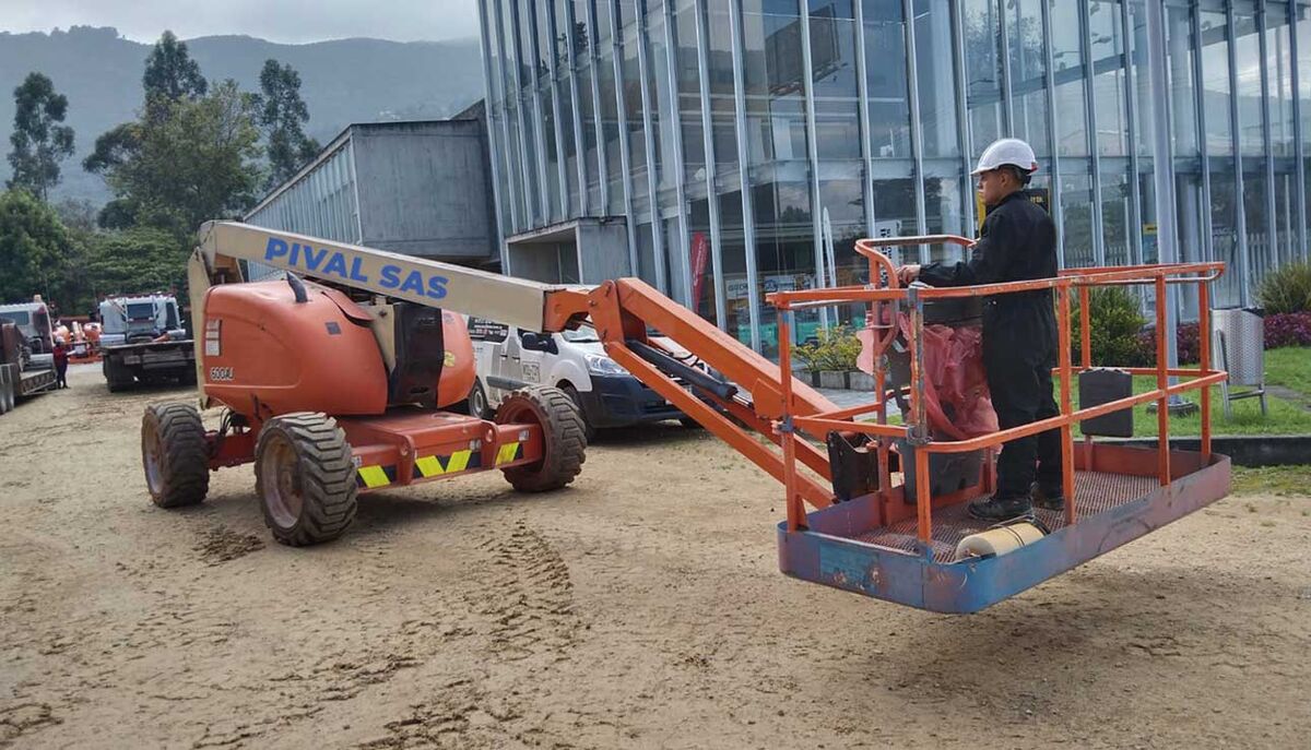 Elevadores Telescópicos / Manlift 3